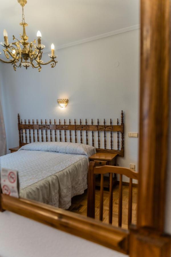 Hostal Santo Domingo De Silos Εξωτερικό φωτογραφία