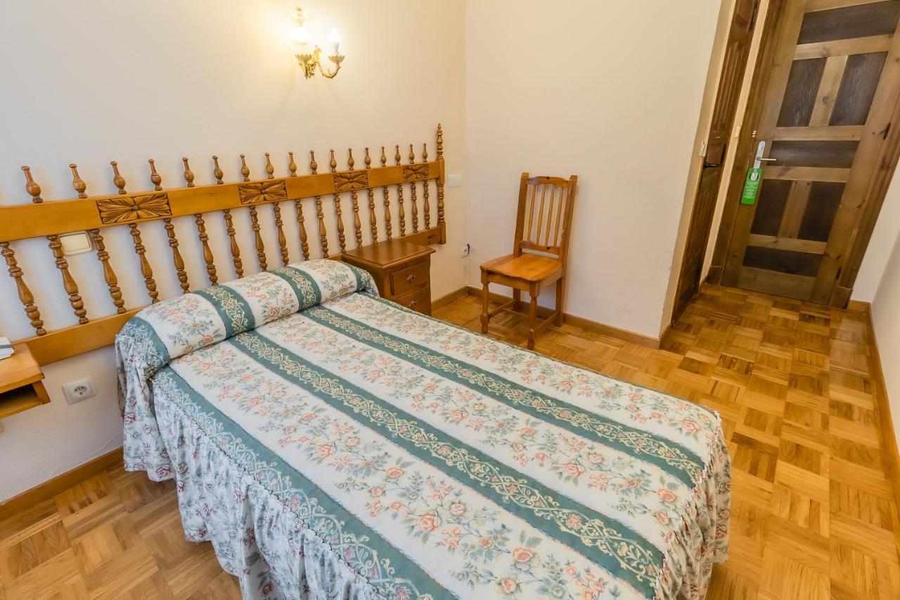 Hostal Santo Domingo De Silos Εξωτερικό φωτογραφία