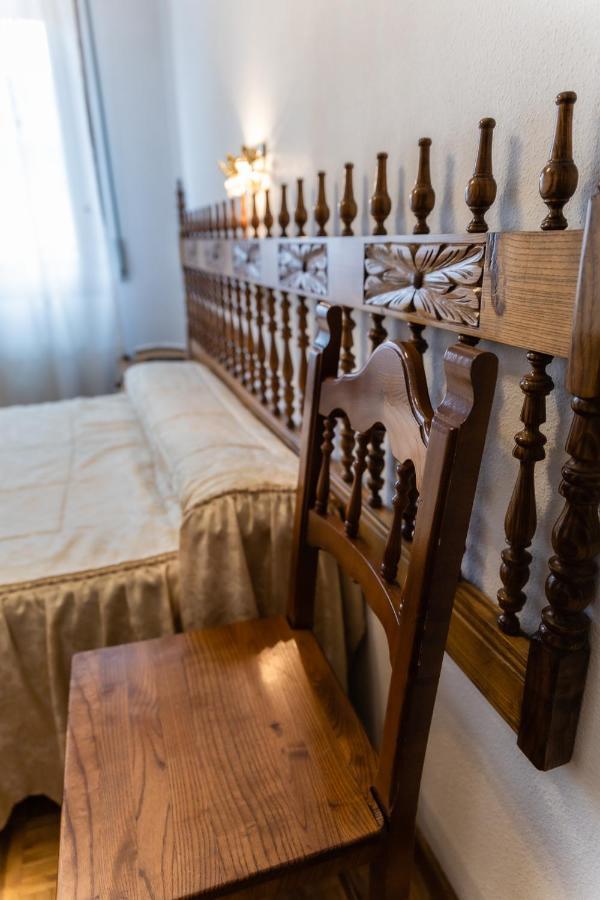 Hostal Santo Domingo De Silos Εξωτερικό φωτογραφία