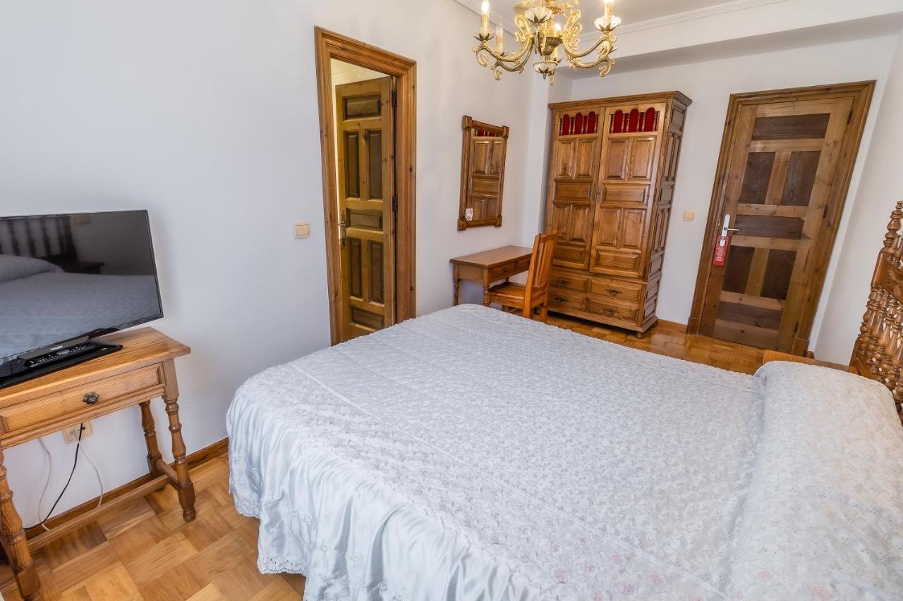 Hostal Santo Domingo De Silos Εξωτερικό φωτογραφία